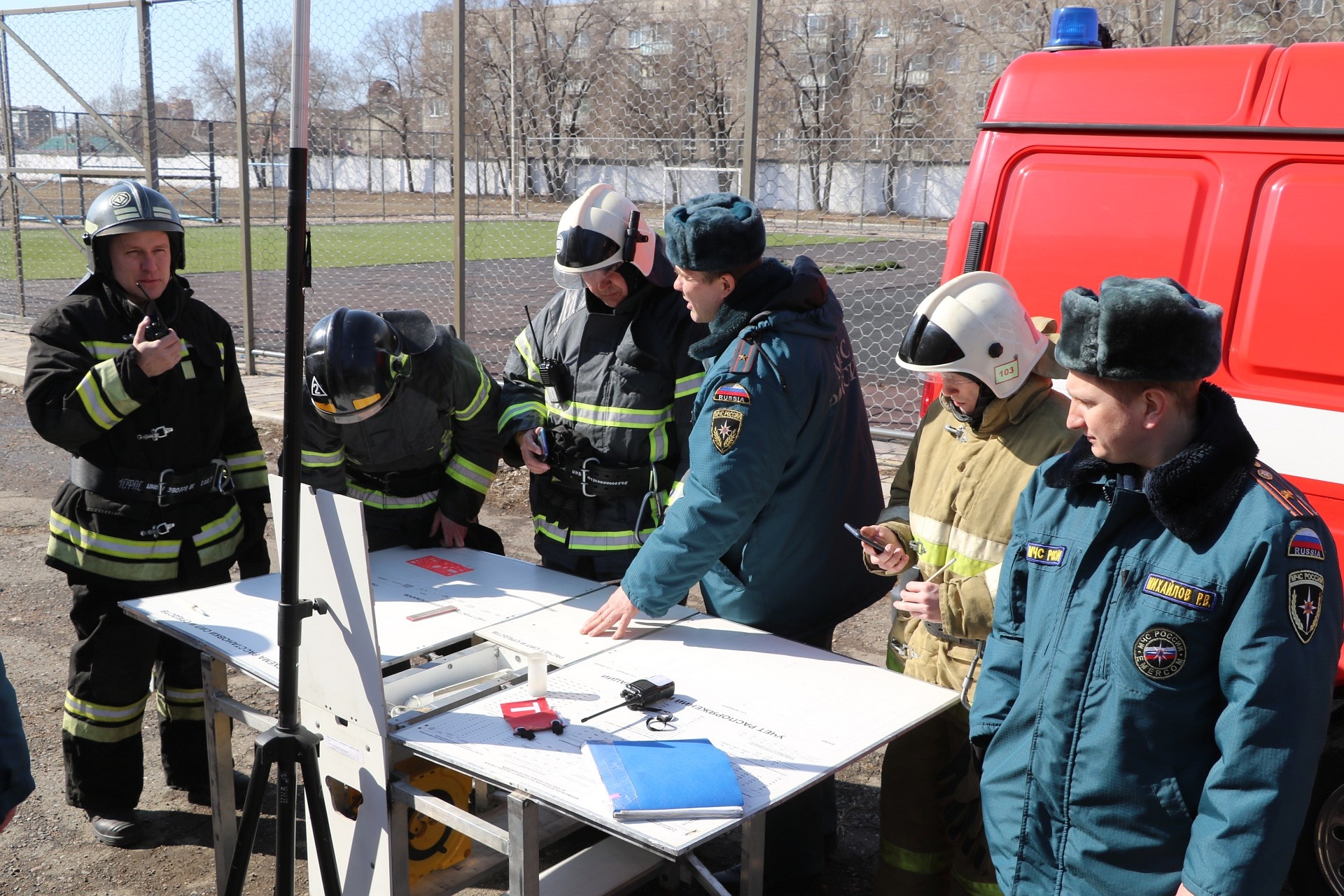 Абаканские пожарные провели учения в национальной гимназии - Новости -  Главное управление МЧС России по Республике Хакасия