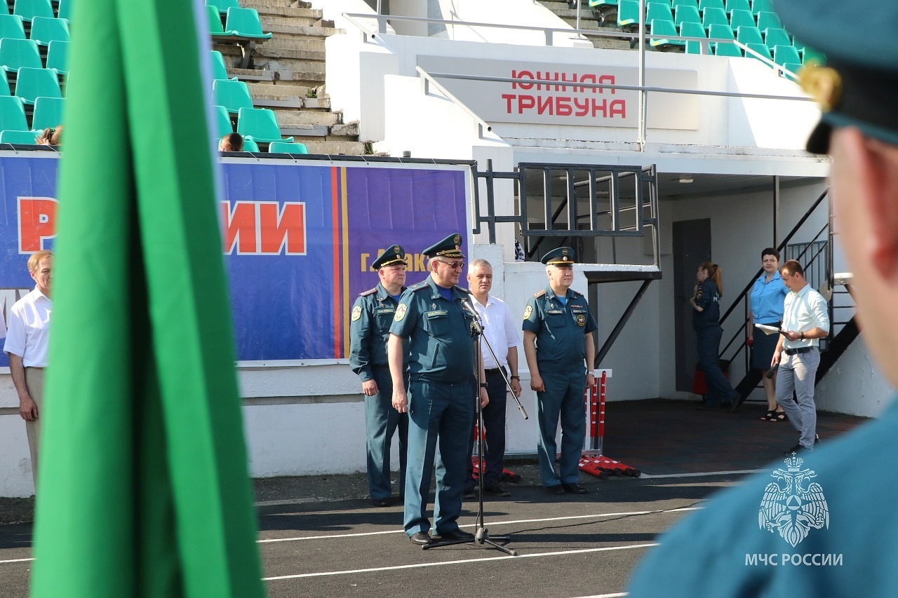 Республиканские соревнования по пожарно-спасательному спорту открыли в  Абакане - Новости - Главное управление МЧС России по Республике Хакасия